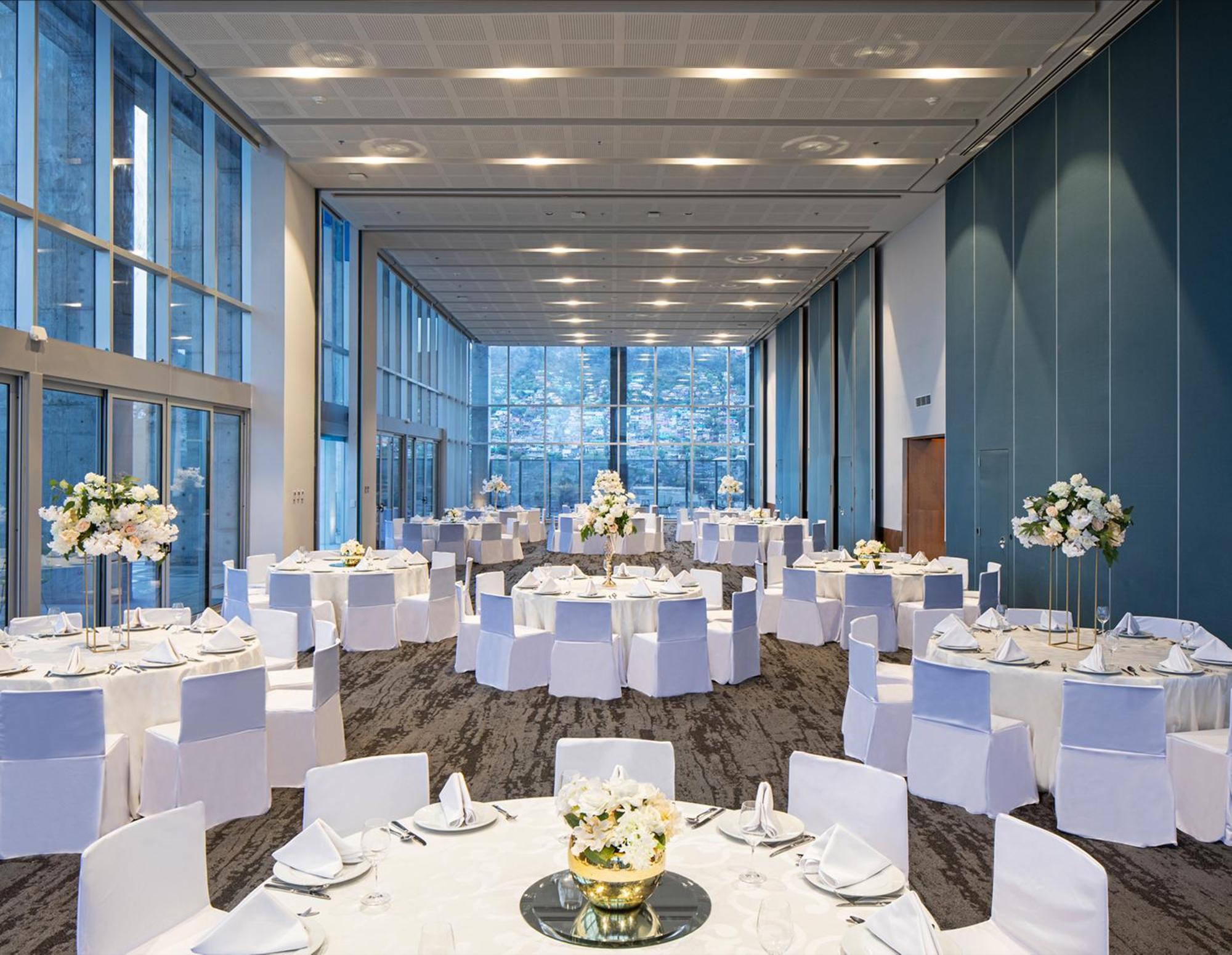 Hotel Galeria Plaza Monterrey Extérieur photo The Grand Ballroom